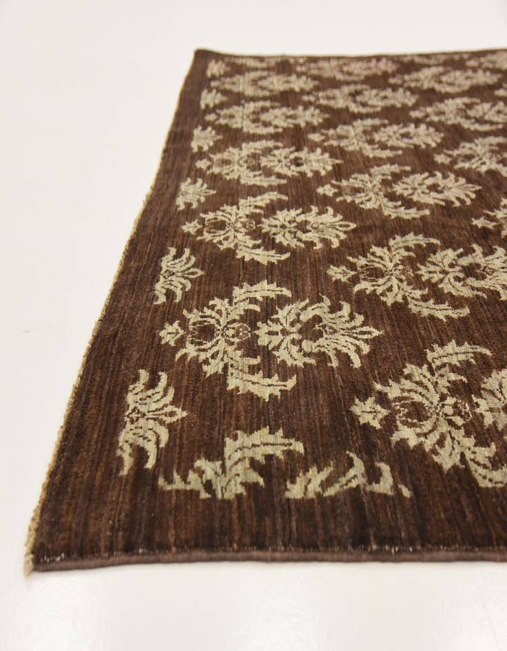 Detail image of  6' 6 x 9' 8  Hand Knotted Modern Ziegler Rug