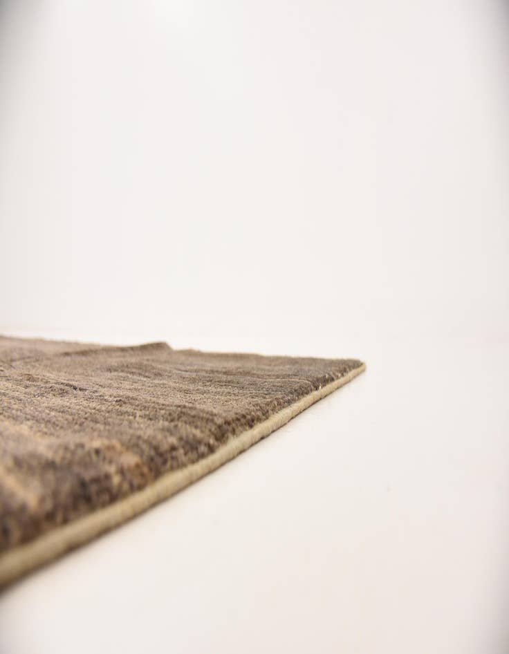 Detail image of  6' 6 x 9' 8  Hand Knotted Modern Ziegler Rug