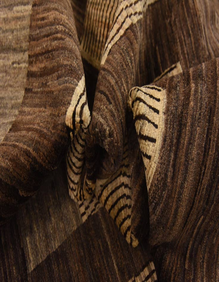 Detail image of  5' 8 x 9' 3  Hand Knotted Modern Ziegler Rug