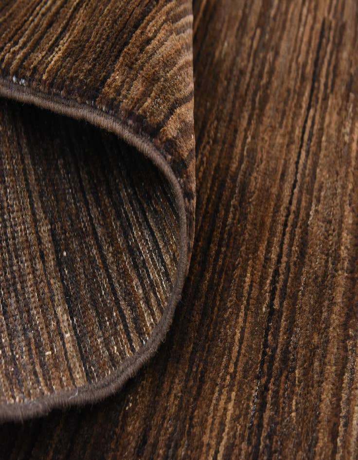 Detail image of  4' 10 x 6' 7  Hand Knotted Modern Ziegler Rug