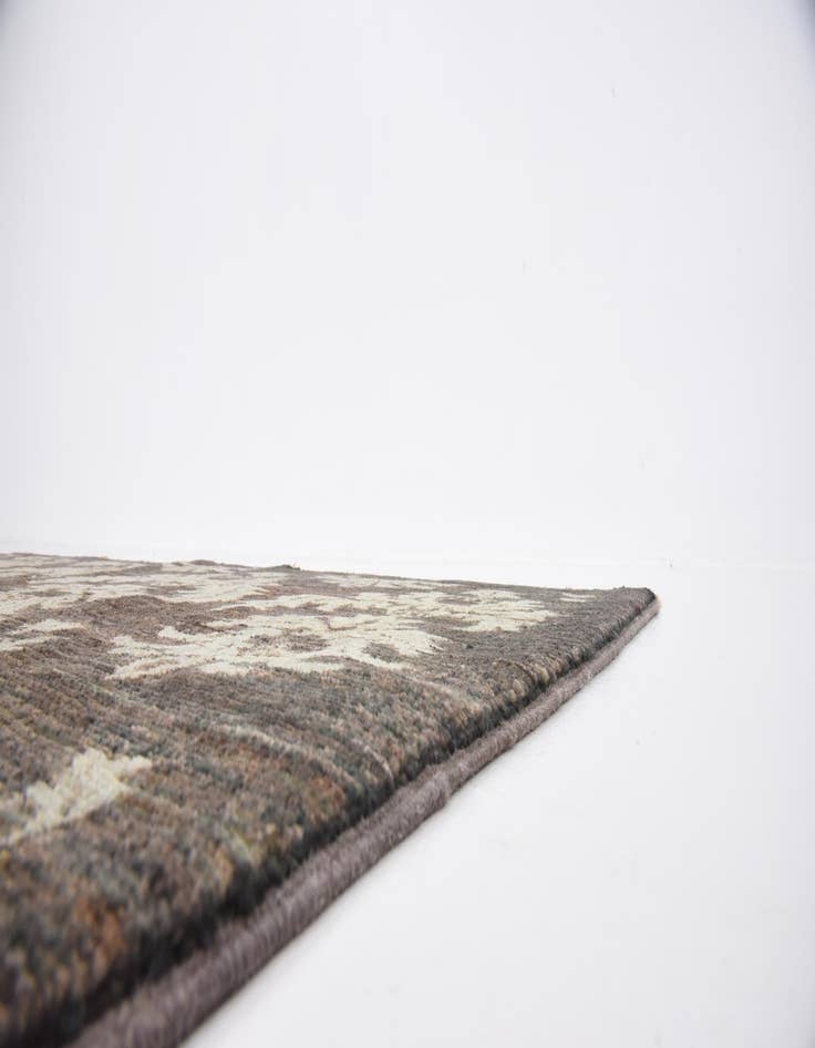 Detail image of  5' x 6' 4  Hand Knotted Modern Ziegler Rug