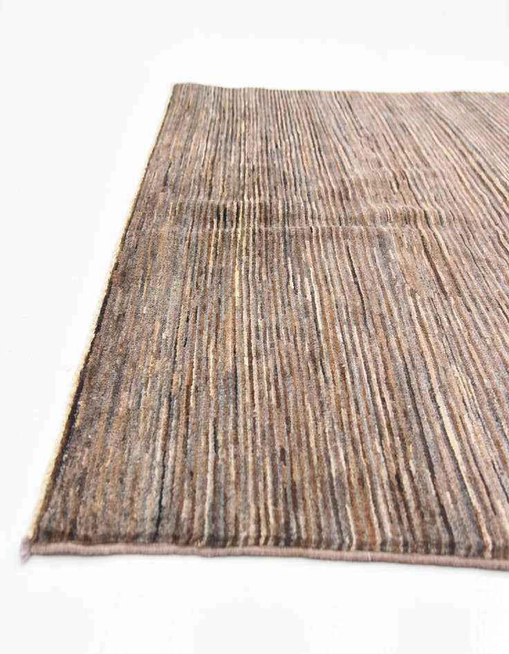 Detail image of  4' 10 x 6' 9  Hand Knotted Modern Ziegler Rug