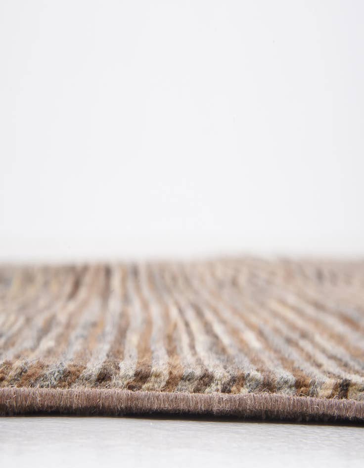 Detail image of  4' 10 x 6' 9  Hand Knotted Modern Ziegler Rug