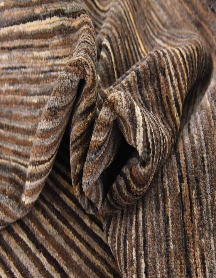 Detail image of  4' 10 x 6' 9  Hand Knotted Modern Ziegler Rug