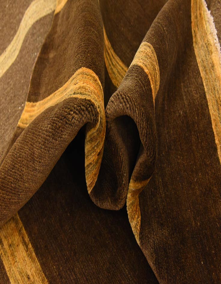 Detail image of  5' 2 x 6' 4  Hand Knotted Modern Ziegler Rug