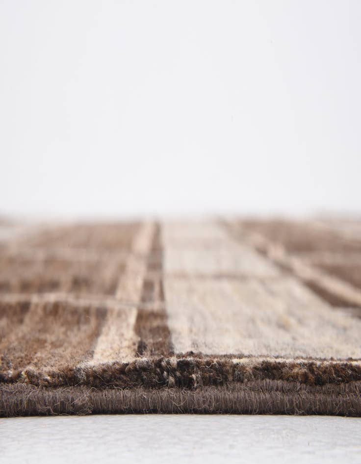 Detail image of  8' 3 x 9' 10  Hand Knotted Modern Ziegler Rug