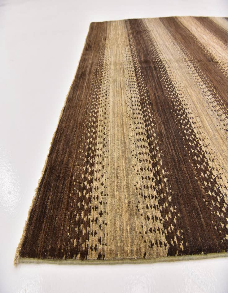 Detail image of  5' 5 x 7' 2  Hand Knotted Modern Ziegler Oriental Rug