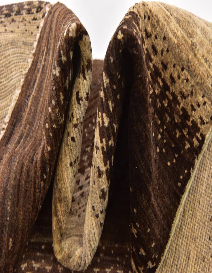 Detail image of  5' 5 x 7' 2  Hand Knotted Modern Ziegler Oriental Rug