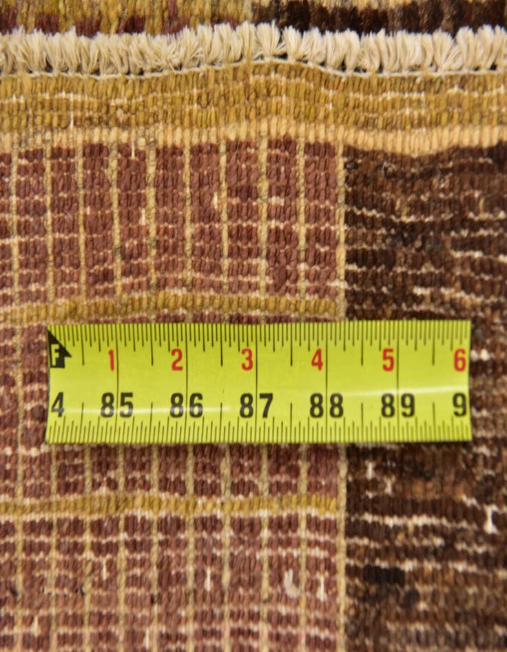 Detail image of  4' 8 x 6' 6  Hand Knotted Modern Ziegler Oriental Rug