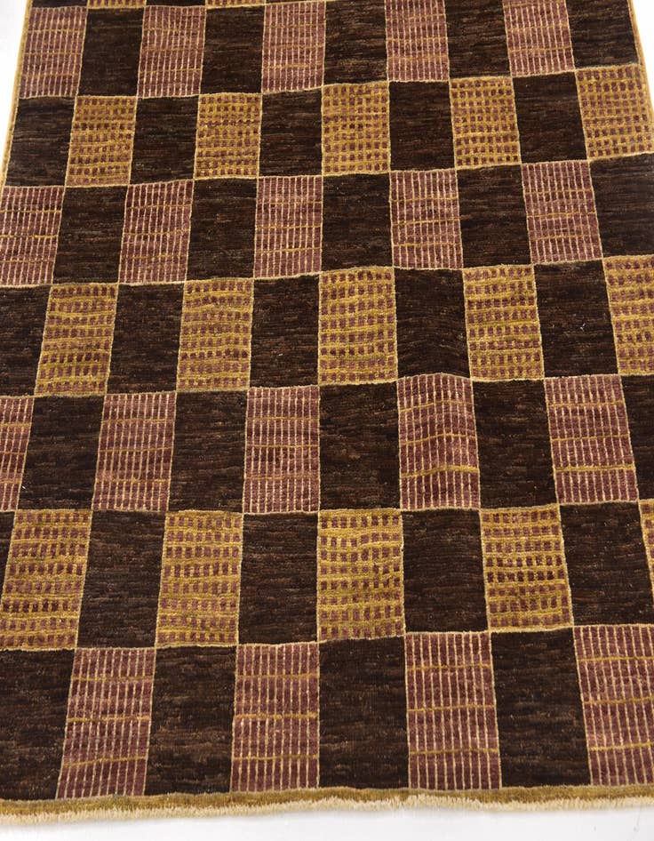 Detail image of  4' 8 x 6' 6  Hand Knotted Modern Ziegler Oriental Rug