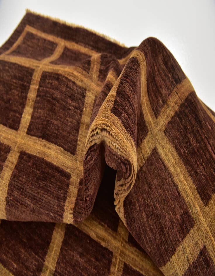 Detail image of  5' 4 x 7'  Hand Knotted Modern Ziegler Rug