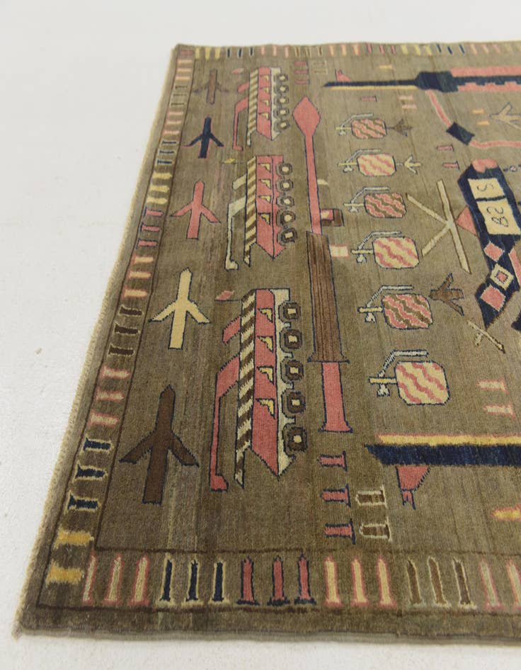 Detail image of  4' x 6'  Hand Knotted Modern Ziegler Rug