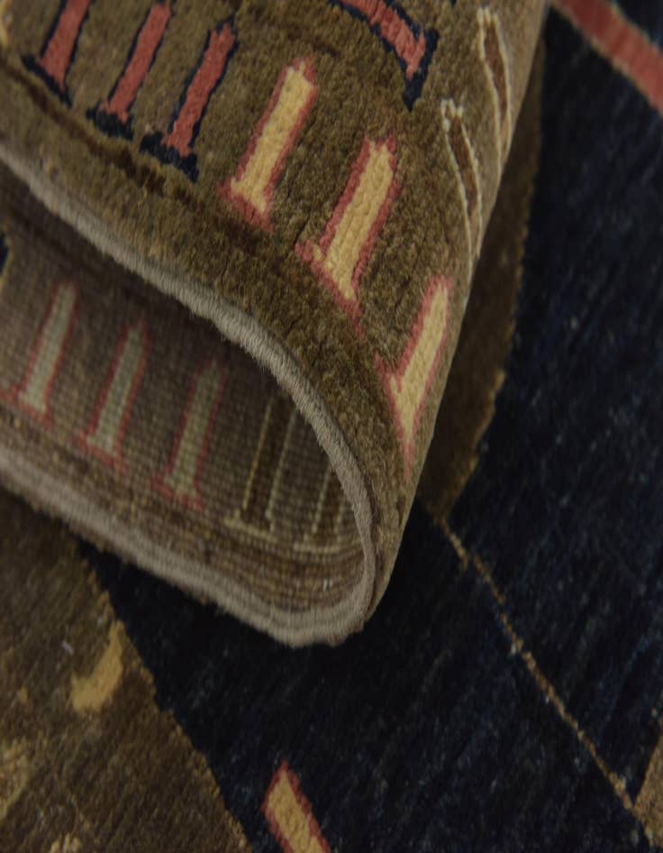 Detail image of  4' x 6'  Hand Knotted Modern Ziegler Rug