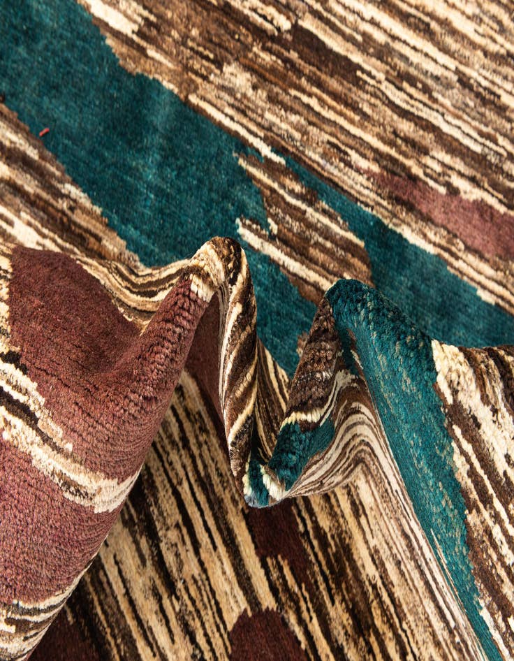 Detail image of  5' 9 x 7' 10  Hand Knotted Modern Ziegler Rug