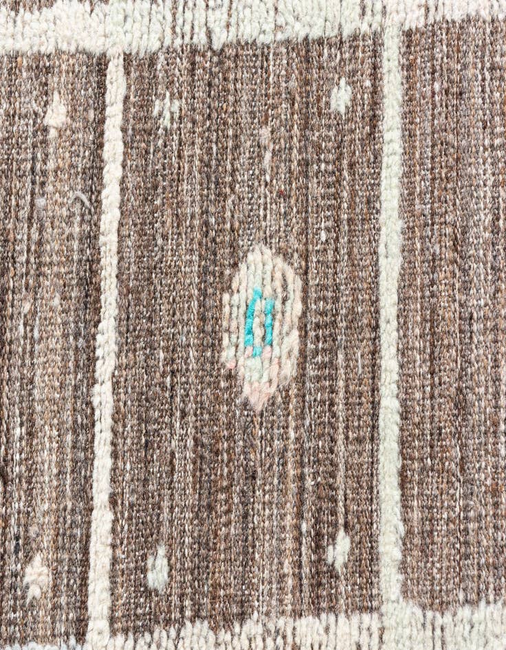 Detail image of  8' 3 x 9' 10  Hand Knotted Modern Ziegler Wool Rug