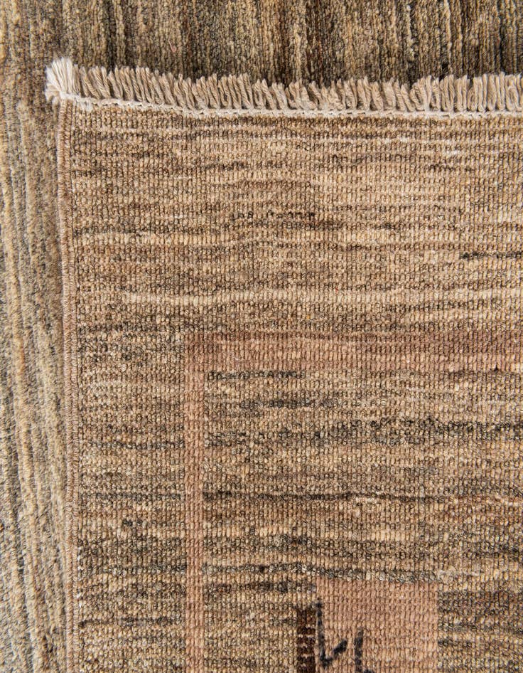 Detail image of  4' 9 x 6' 6  Hand Knotted Modern Ziegler Rug