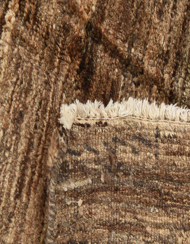 Detail image of  2' 10 x 5' 1  Hand Knotted Modern Ziegler Wool Rug