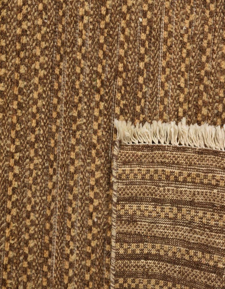 Detail image of  2' 5 x 4' 3  Hand Knotted Modern Ziegler Rug