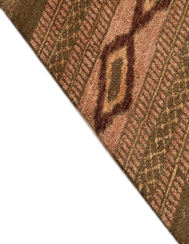 Detail image of  3' 11 x 6' 3  Hand Knotted Modern Ziegler Rug