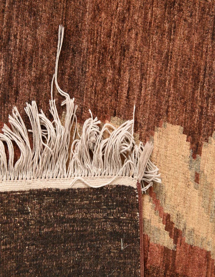 Detail image of  5' 6 x 7' 9  Hand Knotted Modern Ziegler Rug