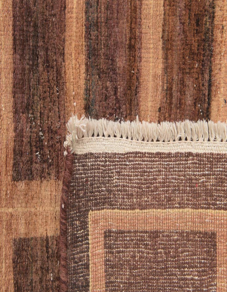 Detail image of  5' 1 x 8' 1  Hand Knotted Modern Ziegler Rug