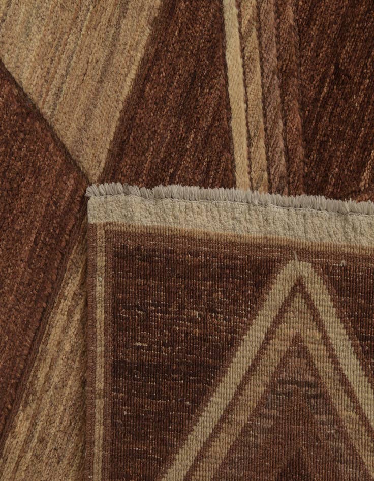Detail image of  8' 7 x 10' 10  Hand Knotted Modern Ziegler Oriental Rug