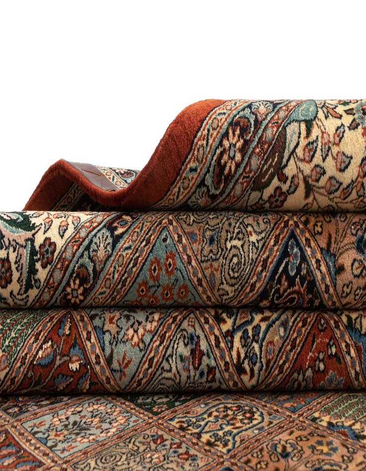 Detail image of  6' 6 x 9' 5 Mood Wool Rug