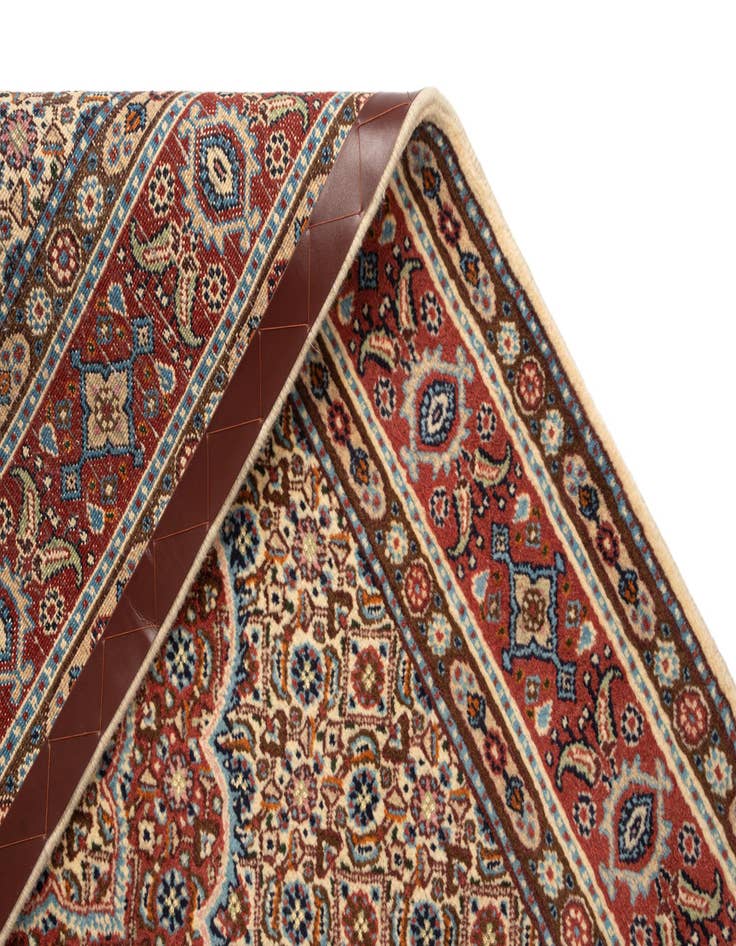 Detail image of  3' 4 x 4' 10 Mood Wool Rug