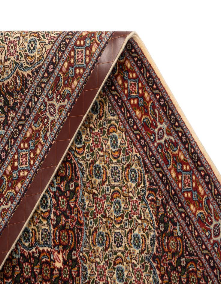 Detail image of  3' 2 x 4' 9 Mood Wool Rug