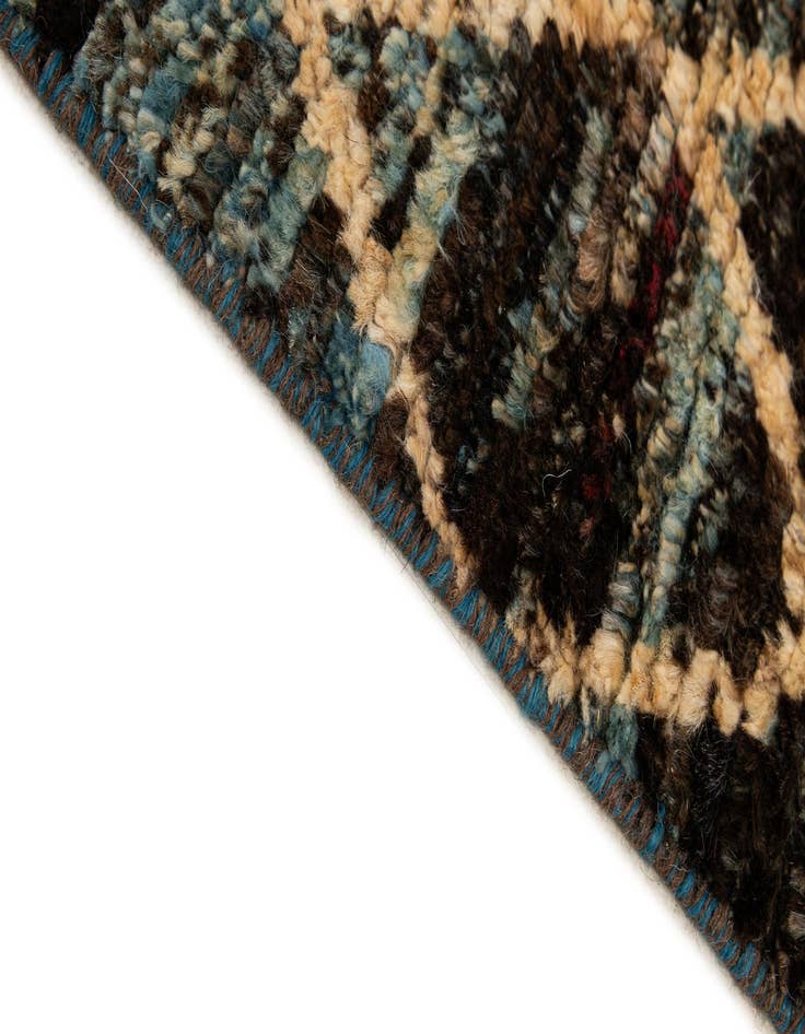 Detail image of  5' 6 x 7' 6  Hand Knotted Moroccan Wool Rug