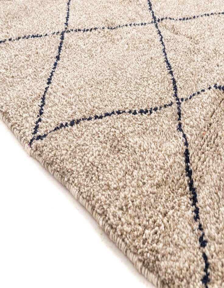 Detail image of  5' 4 x 7' 8  Hand Knotted Moroccan Wool Rug