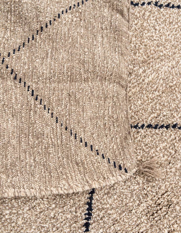 Detail image of  5' 4 x 7' 8  Hand Knotted Moroccan Wool Rug