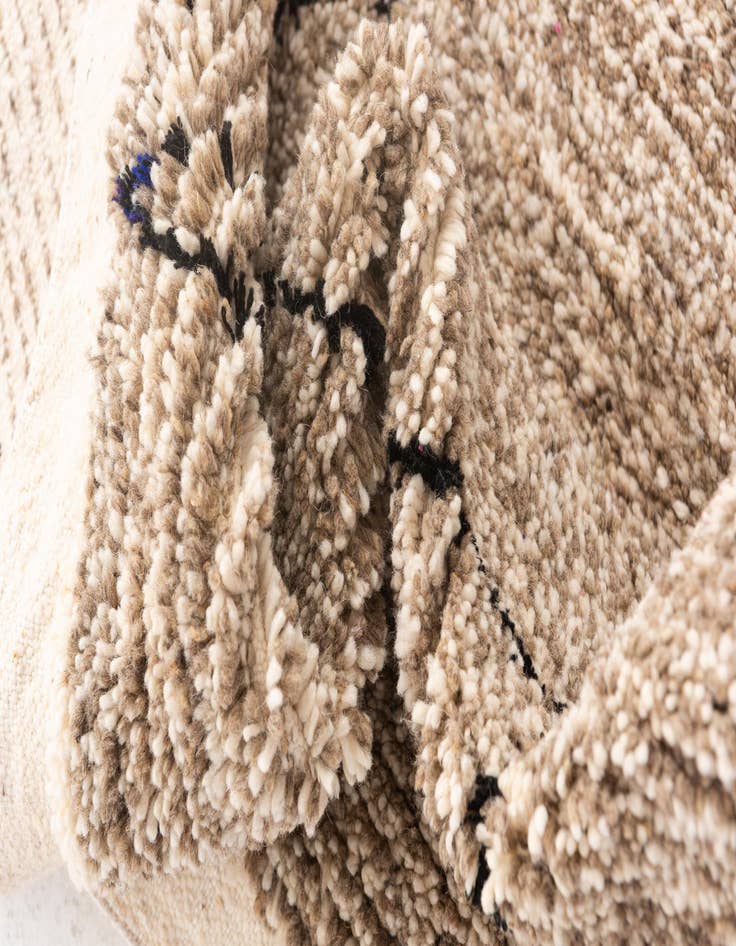 Detail image of  5' 3 x 6' 7  Hand Knotted Moroccan Wool Rug
