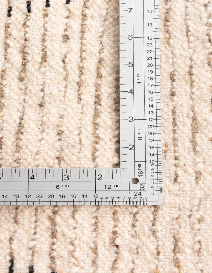 Detail image of  5' 3 x 6' 7  Hand Knotted Moroccan Wool Rug