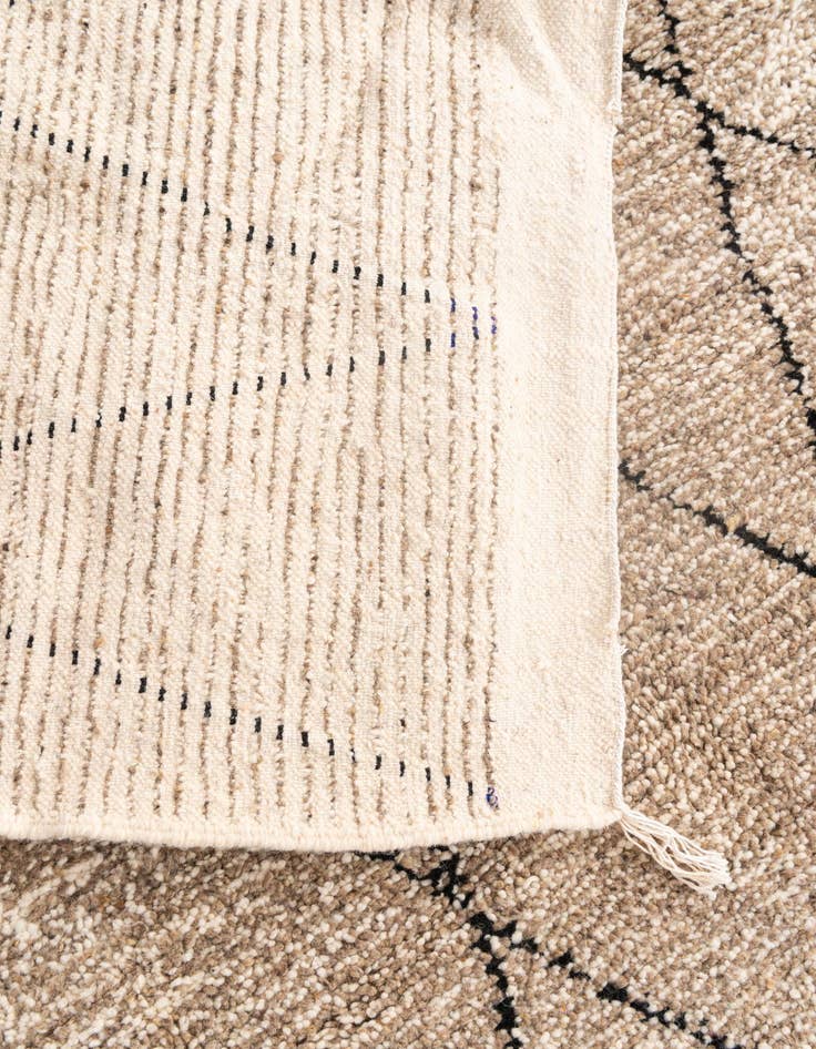 Detail image of  5' 3 x 6' 7  Hand Knotted Moroccan Wool Rug