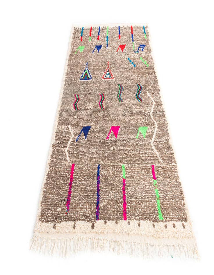 Detail image of  4' 7 x 7' 10  Hand Knotted Moroccan Wool Rug