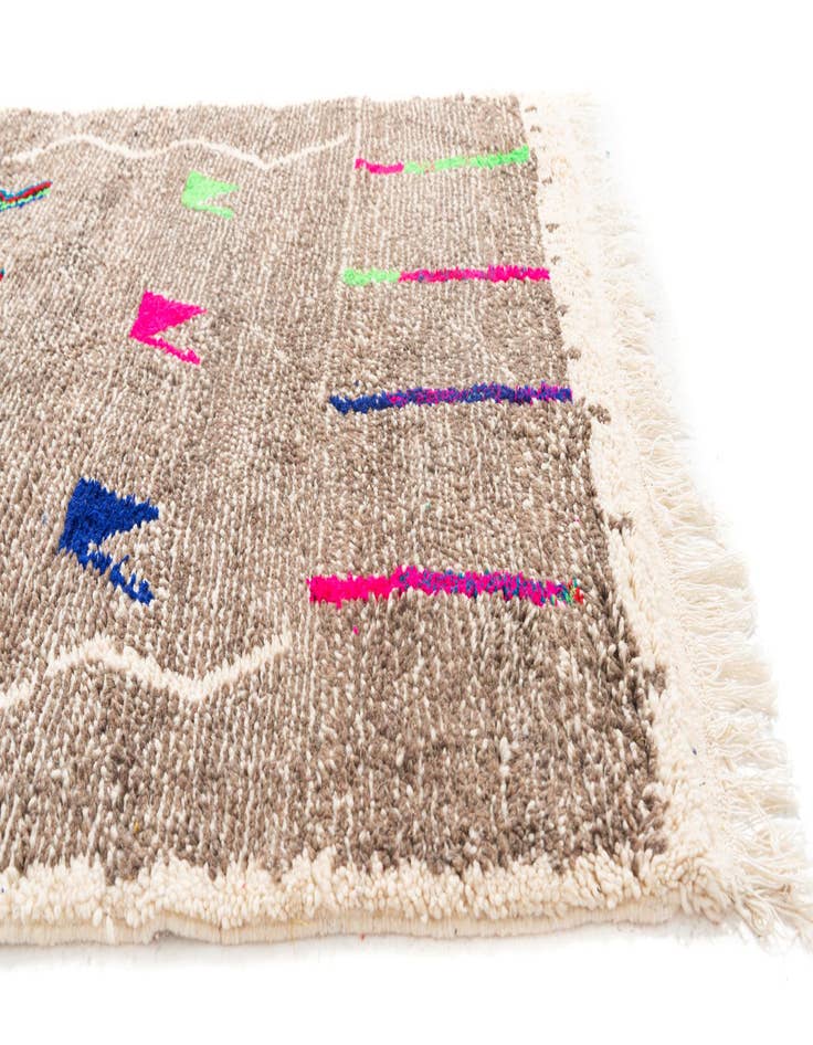 Detail image of  4' 7 x 7' 10  Hand Knotted Moroccan Wool Rug