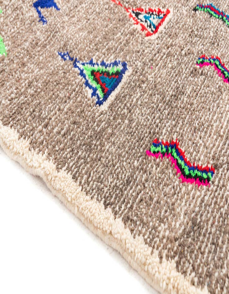 Detail image of  4' 7 x 7' 10  Hand Knotted Moroccan Wool Rug