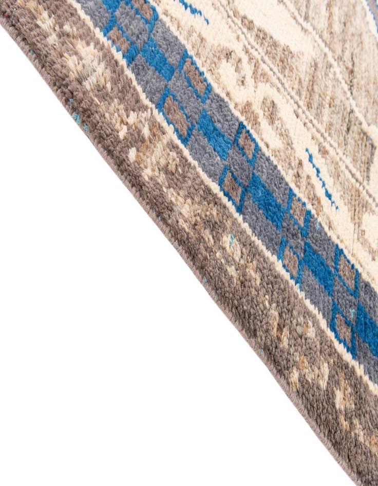 Detail image of  7' 6 x 10' 4  Hand Knotted Moroccan Wool Rug