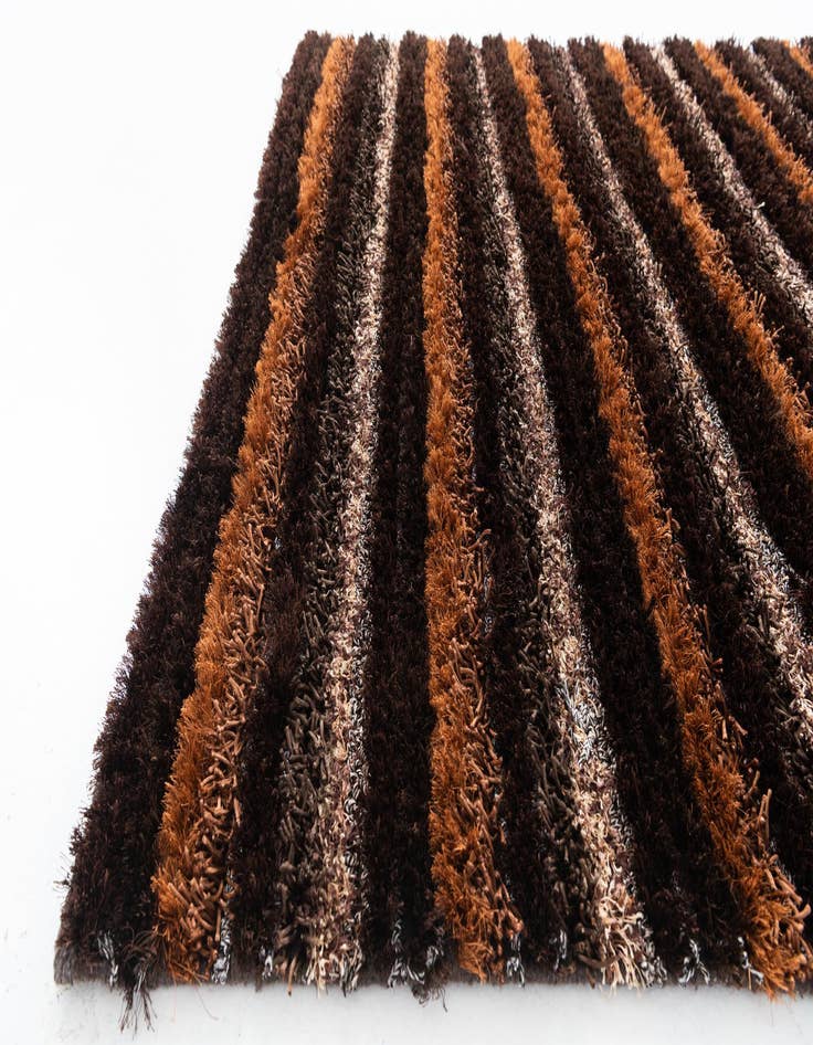 Detail image of  5' 1 x 6' 7  Hand Knotted Multi-Tone Shag Rug