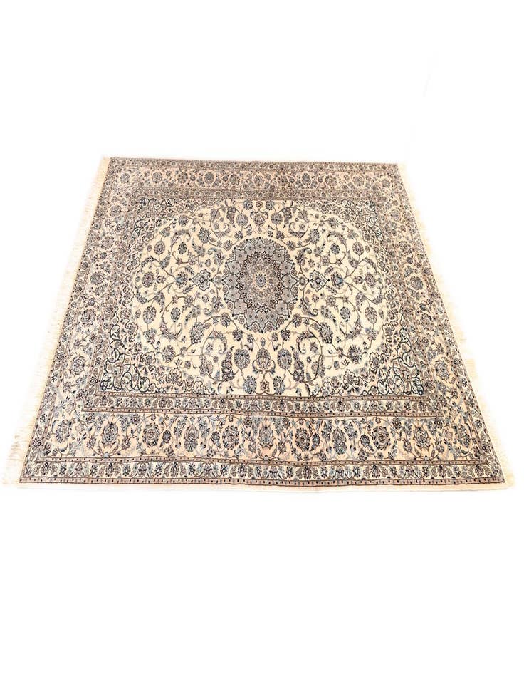 Detail image of  6' 11 x 10' 4 Nain Rug