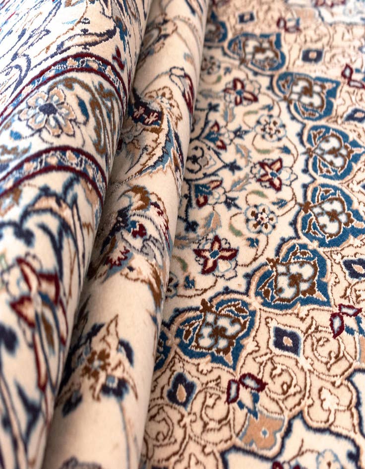 Detail image of  6' 8 x 9' 10 Nain Rug