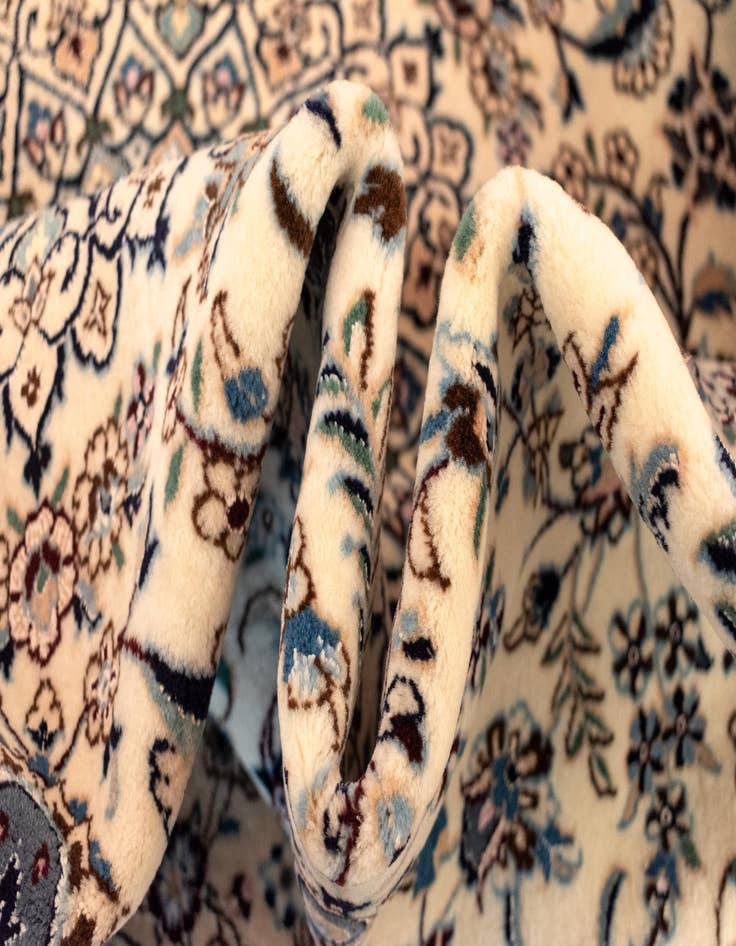 Detail image of  4' 3 x 6' 6 Nain Rug