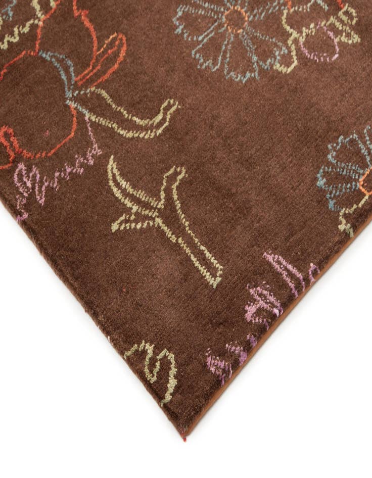 Detail image of  7' 7 x 9' 11  Hand Knotted Nemoh Rug