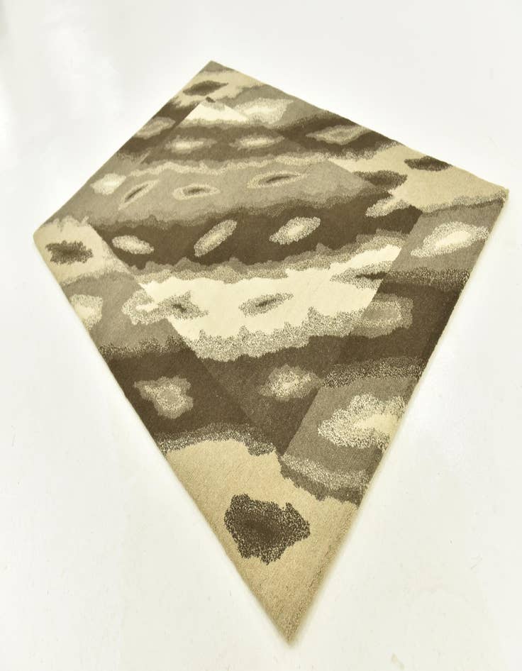 Detail image of  4' x 6'  Hand Knotted Nepal Wool Rug