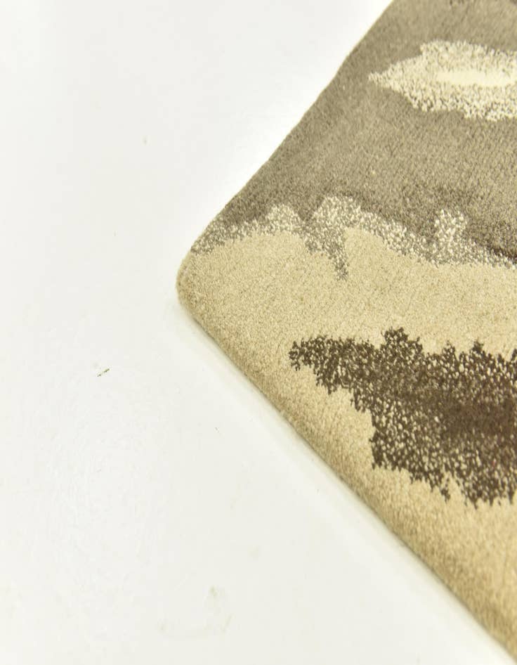 Detail image of  4' x 6'  Hand Knotted Nepal Wool Rug