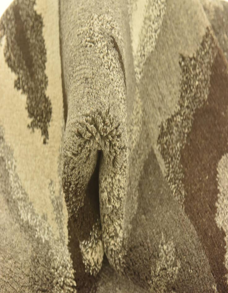 Detail image of  4' x 6' 1  Hand Knotted Nepal Wool Rug