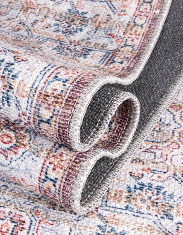 Detail image of  3' 3 x 5' 3 Nostalgia Rug