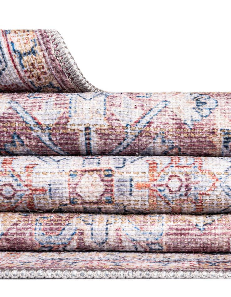 Detail image of  3' 3 x 5' 3 Nostalgia Rug