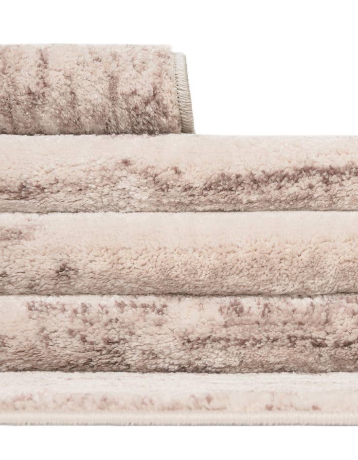 Detail image of  6' x 9' Oasis Rug